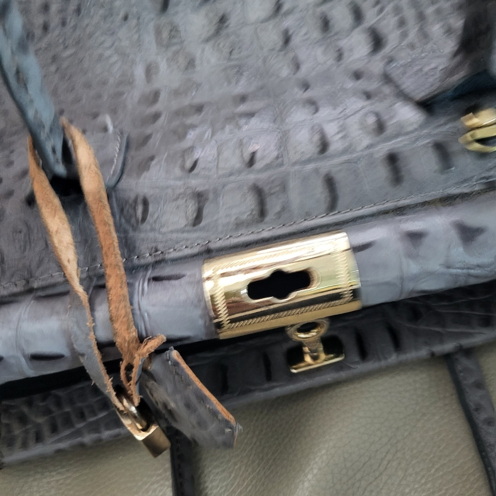 Grey Purse - Picture 5 of 5